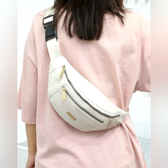 Handbags - New Waterproof Fanny Pack Bag